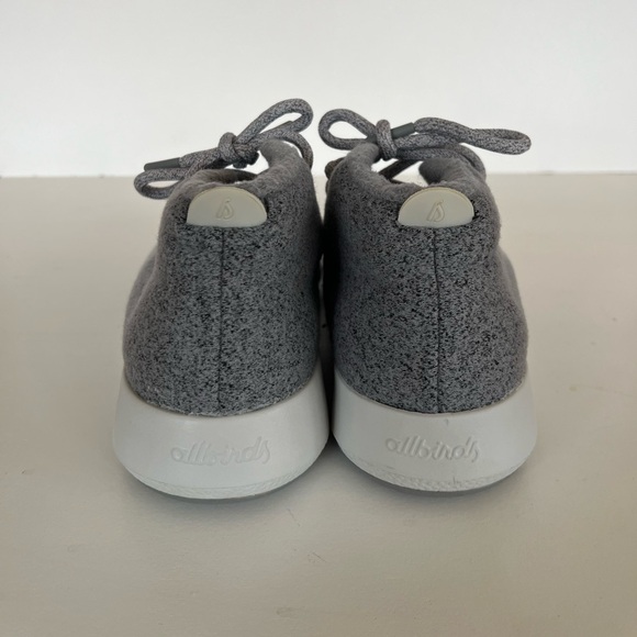 Allbirds Women's Wool Runner-up Gray with Two-Toned sole, size 8 - Picture 3 of 11